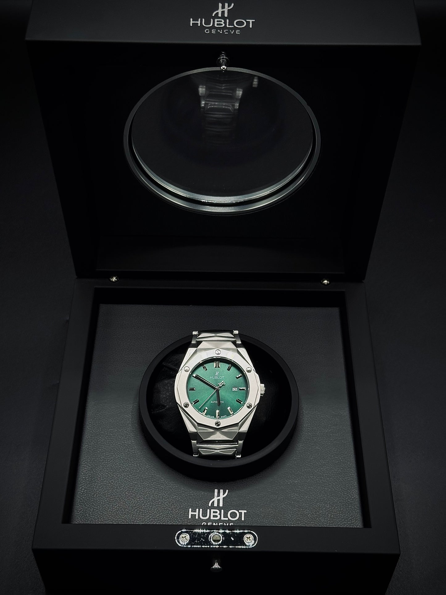 Hublot Cut Rotating Back (Swiss like)