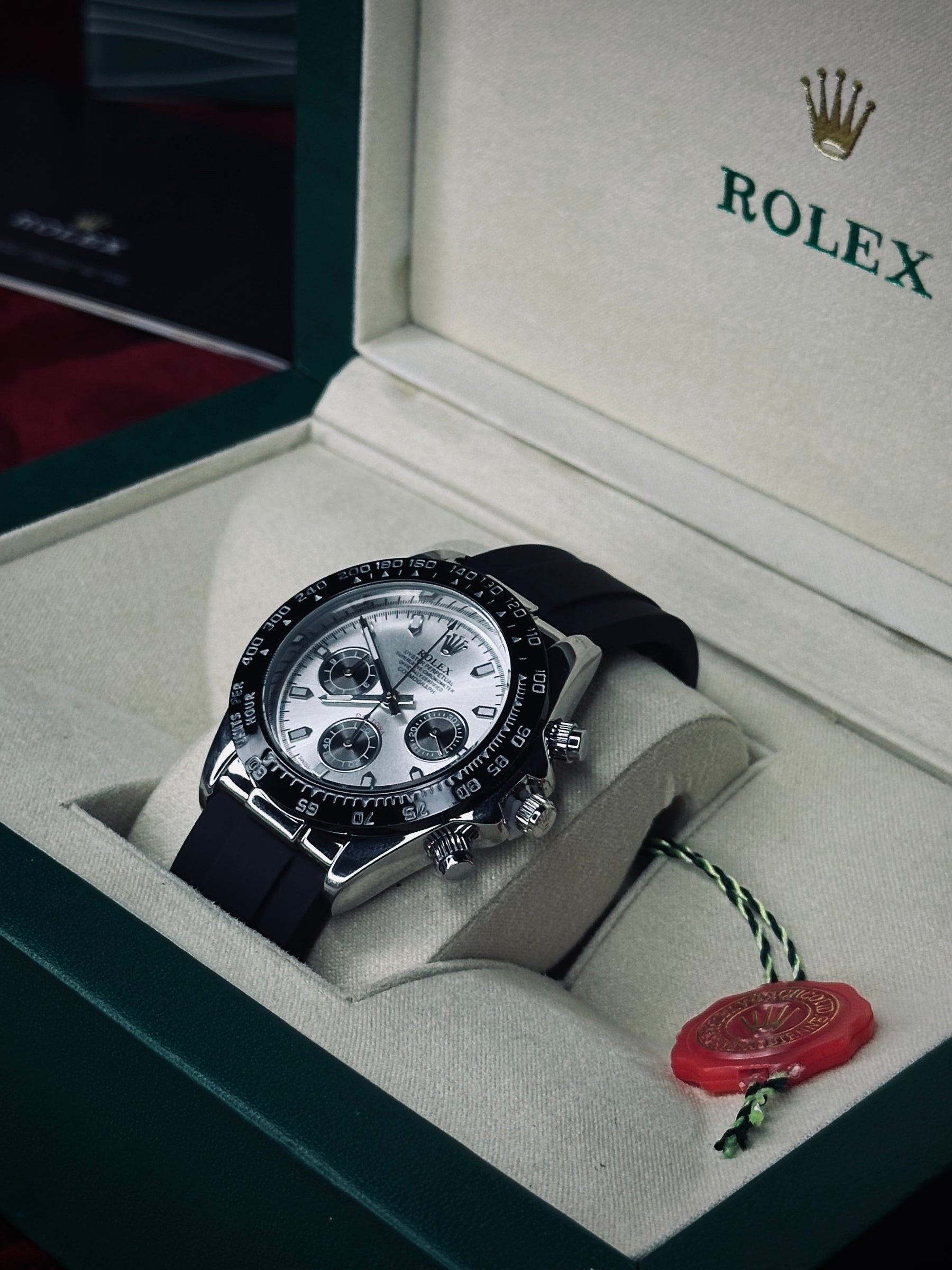 Rolex Daytona Master (All-working Chronographs + luminous dial)