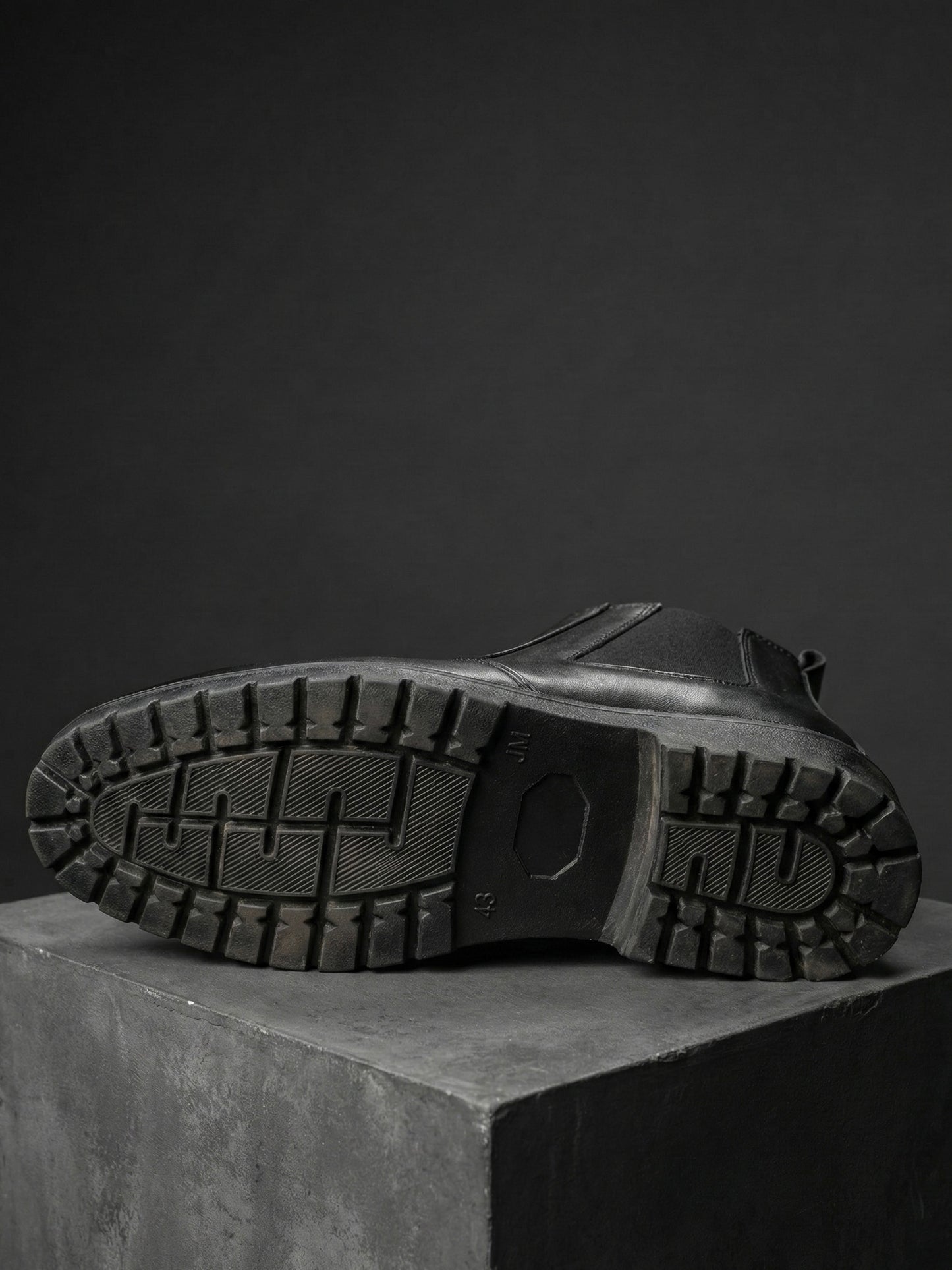 Leather Chunky Chelsea Boots