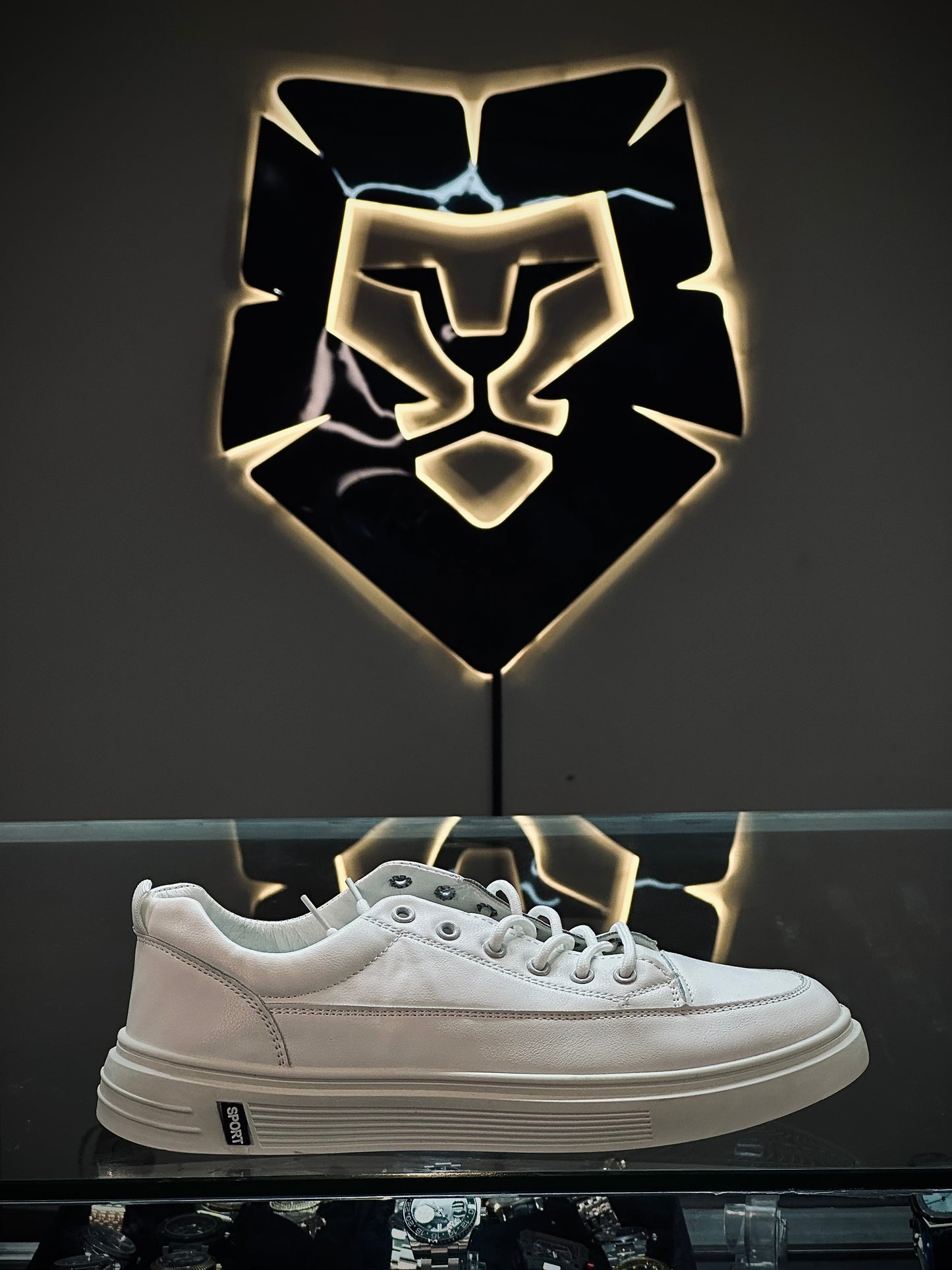 Monarch Low-Tops