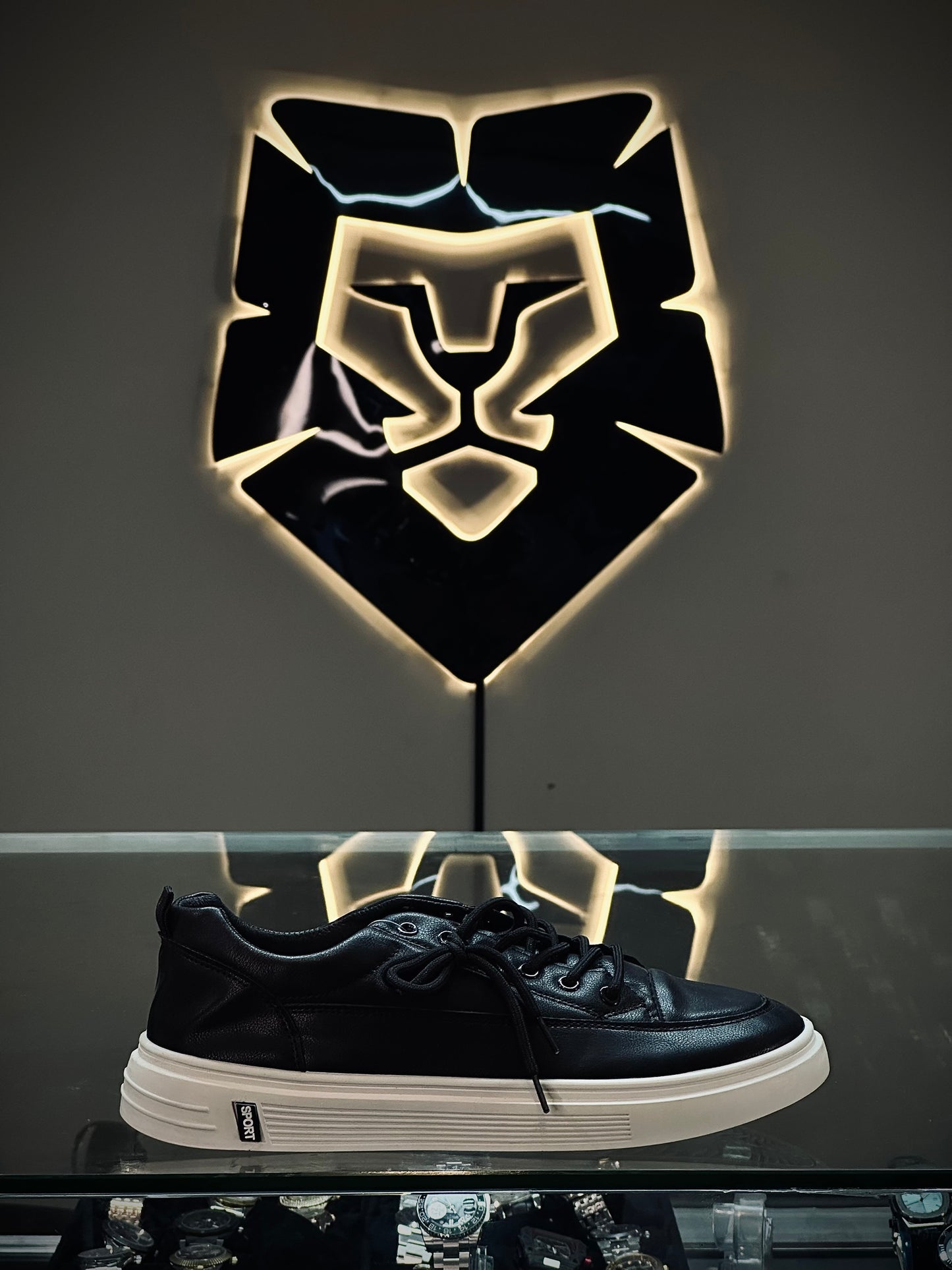 Monarch Low-Tops